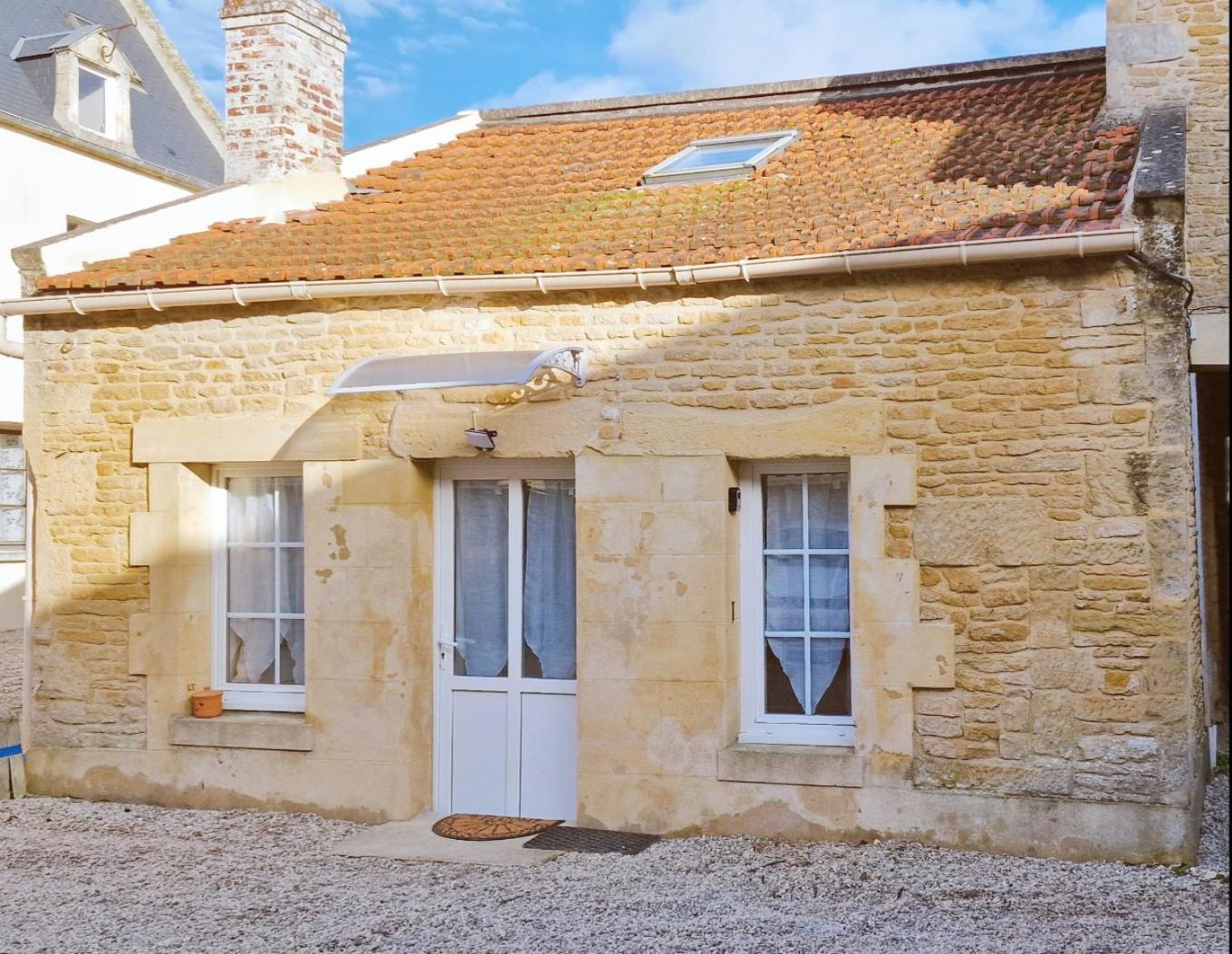 Lamaisonnette 500M Plage Juno Beach Bernières-sur-Mer Exterior foto